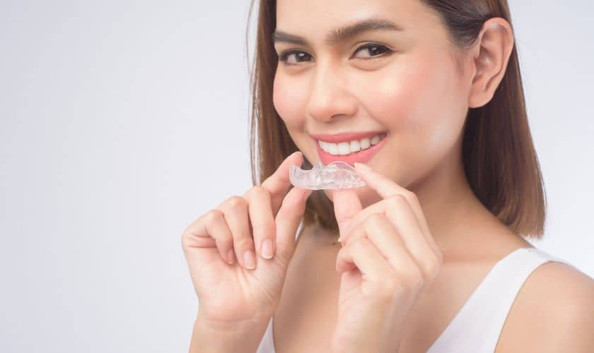 How Invisalign Treatment Can Improve Your Oral Health and Confidence