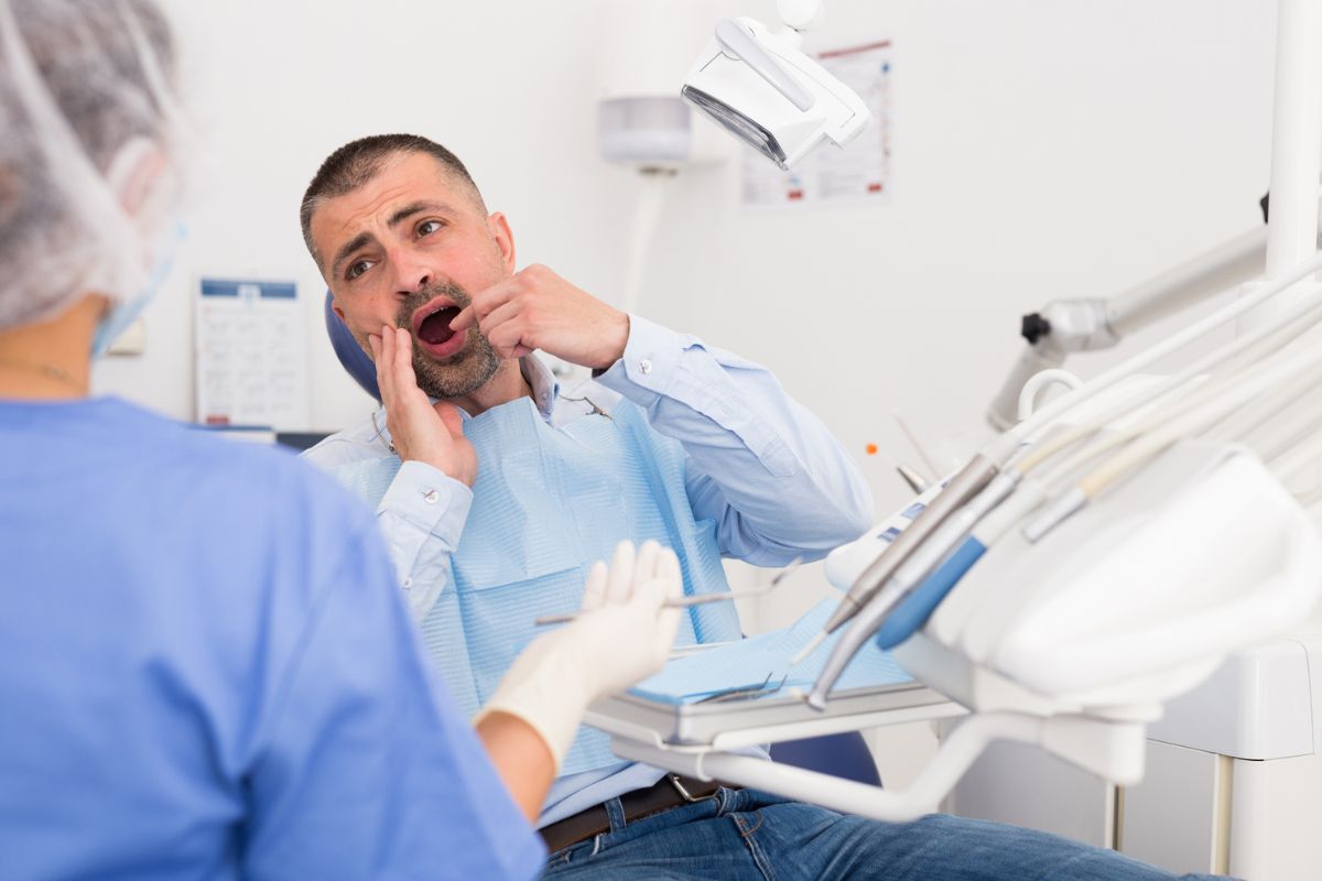 What Will The Emergency Dentist Do For A Tooth Extractions?